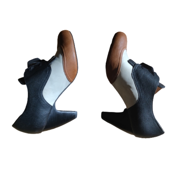 Crown Vintage Heeled Oxford Soho